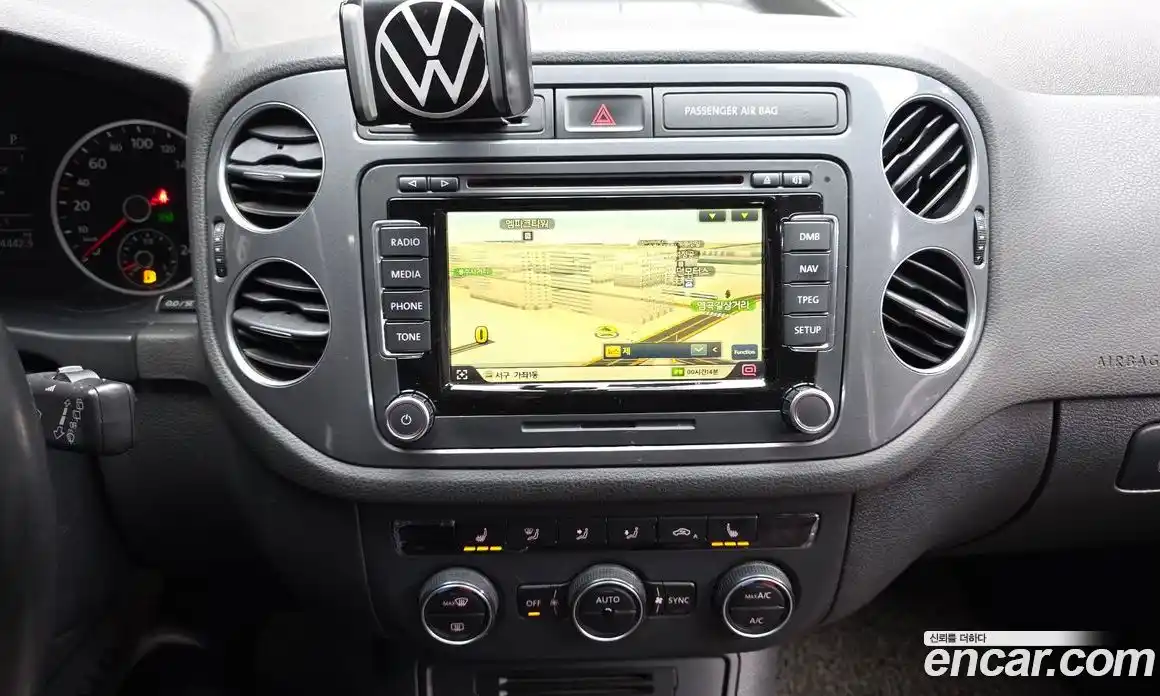 Volkswagen Tiguan 2016 2.0 гидро в Москве № 533470, фото 14