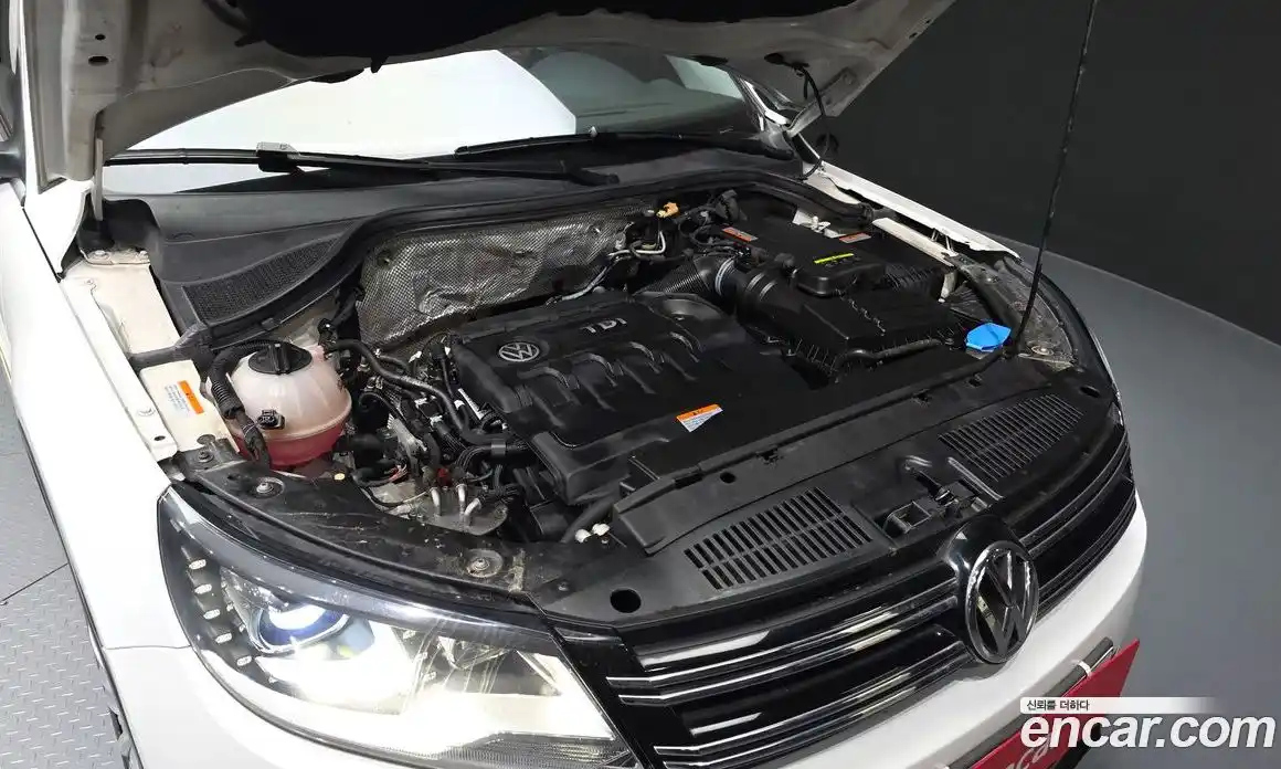 Volkswagen Tiguan 2016 2.0 гидро в Москве № 533470, фото 6
