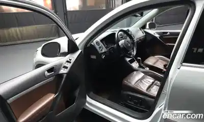 Volkswagen Tiguan 2016 2.0 гидро в Москве № 533470, миниатюра 10