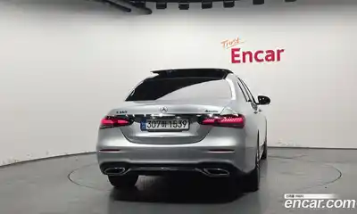Mercedes-Benz E-Class 2022 2.0 гидро, миниатюра 4