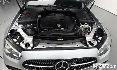 Mercedes-Benz E-Class 2022 2.0 гидро, миниатюра 6