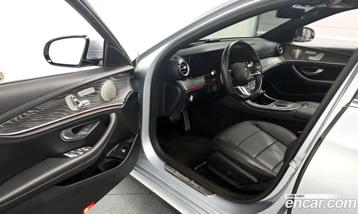 Mercedes-Benz E-Class 2022 2.0 гидро, фото 10