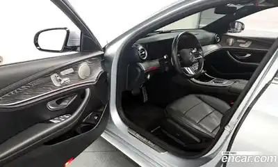 Mercedes-Benz E-Class 2022 2.0 гидро, миниатюра 10