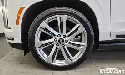Cadillac Escalade 2025 6.2 гидро в Москве № 611542, миниатюра 5