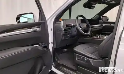 Cadillac Escalade 2025 6.2 гидро в Москве № 611542, миниатюра 10