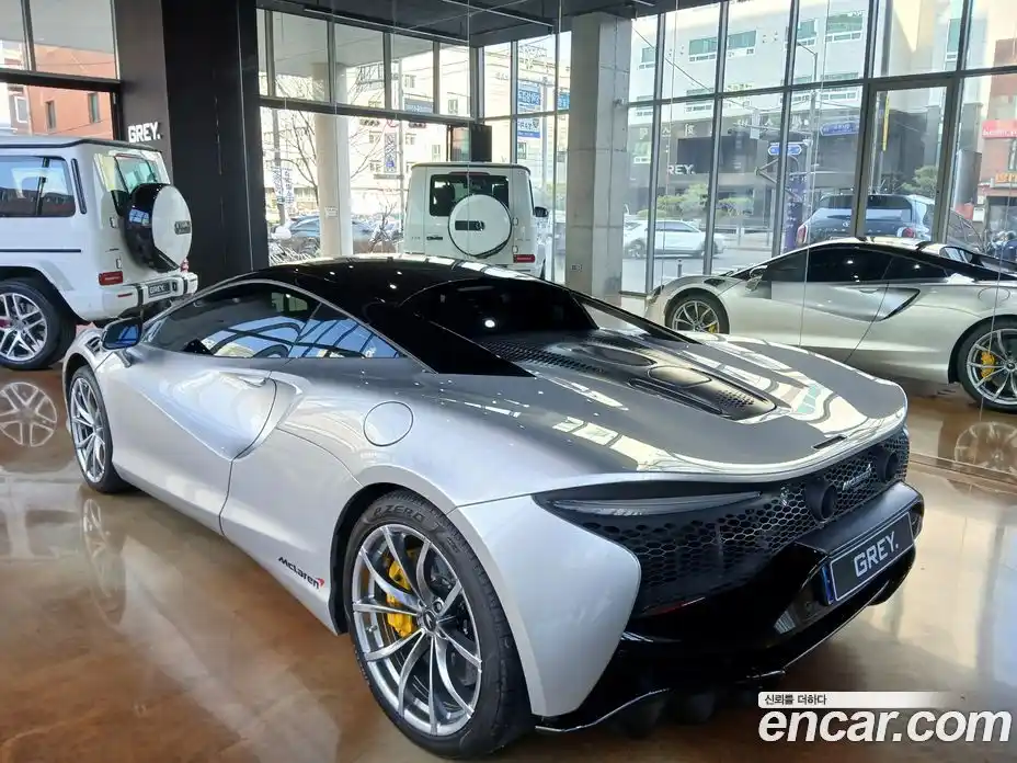 McLaren Artura 2023 3.0 гидро в Москве № 612133, фото 5