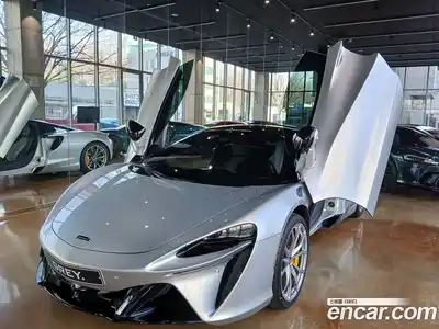 McLaren Artura 2023 3.0 гидро в Москве № 612133, миниатюра 7