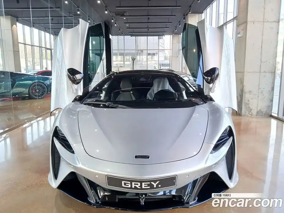 McLaren Artura 2023 3.0 гидро в Москве № 612133, фото 8