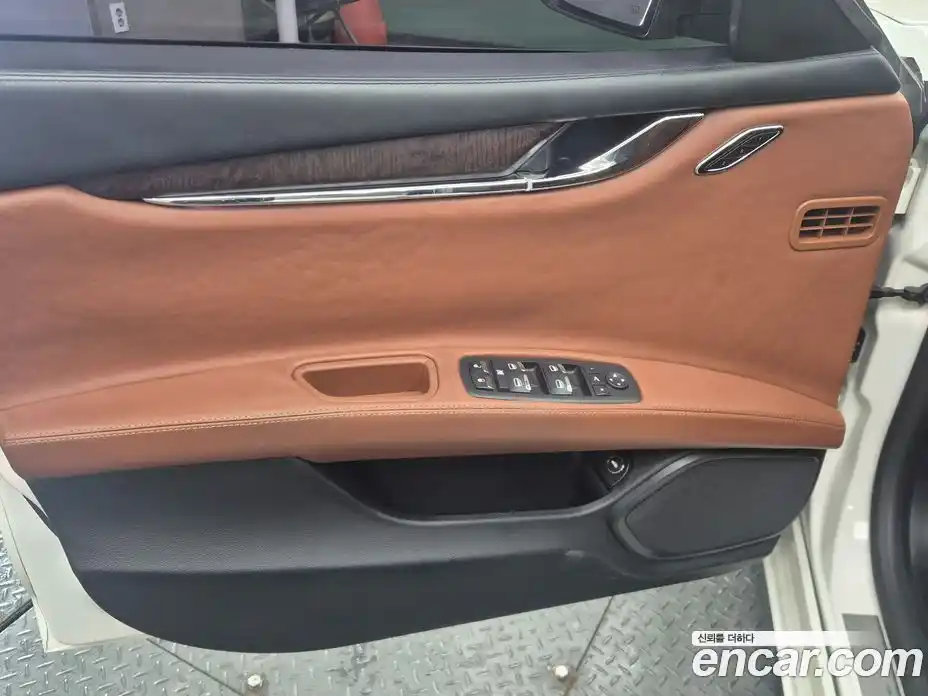 Maserati Quattroporte 2014 3.0 гидро в Москве № 681022, фото 16