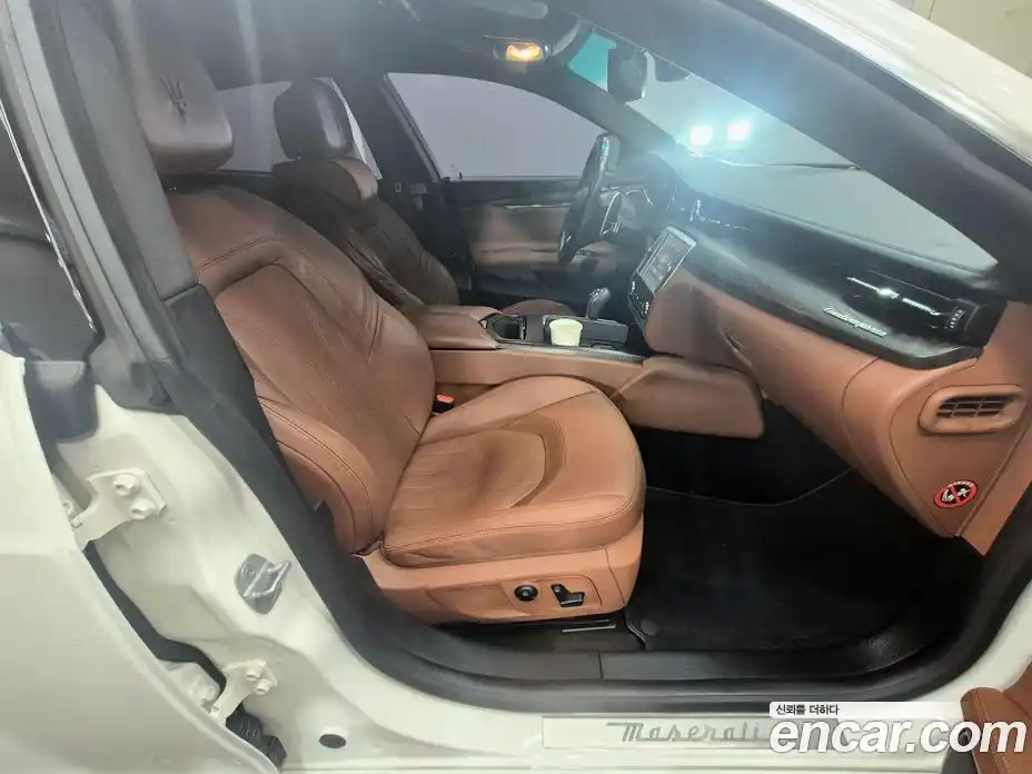 Maserati Quattroporte 2014 3.0 гидро в Москве № 681022, фото 10