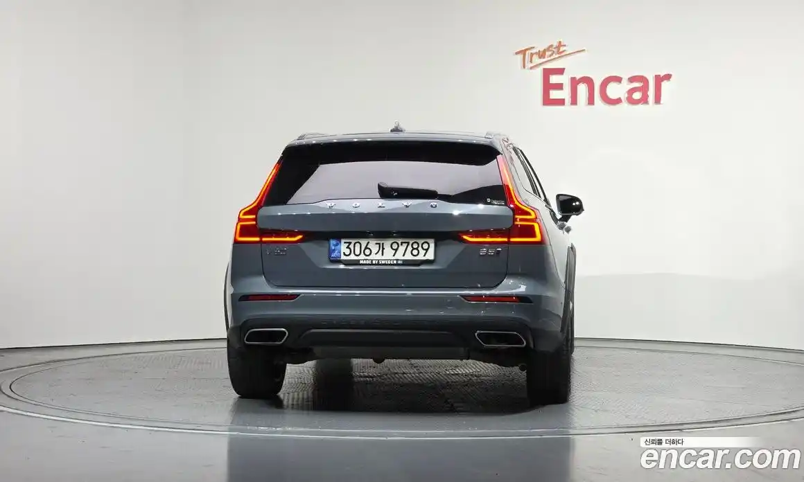 Volvo V60 2022 2.0 гидро в Москве № 724096, фото 4