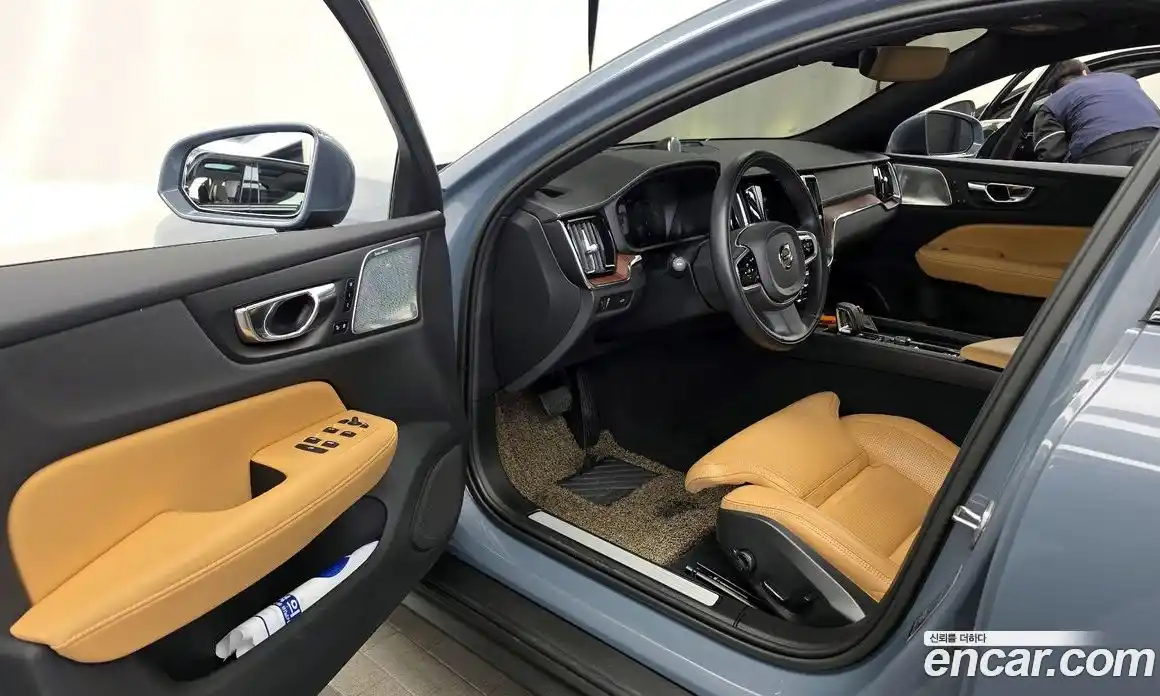 Volvo V60 2022 2.0 гидро в Москве № 724096, фото 10