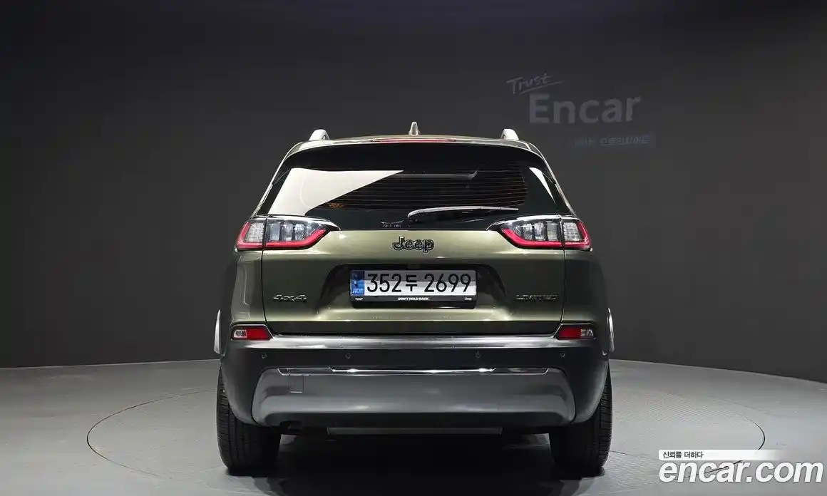 Jeep Cherokee 2021 2.4 гидро в Москве № 725278, фото 4