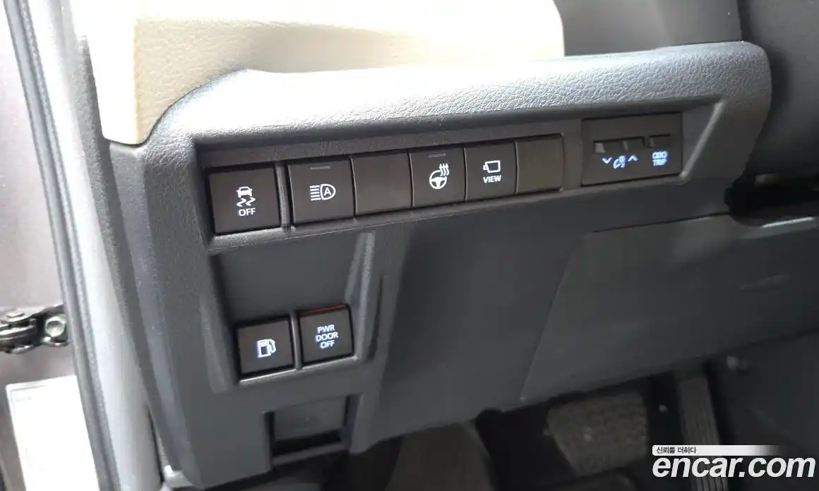 Toyota Sienna 2023 2.5 гидро в Москве № 750252, фото 15