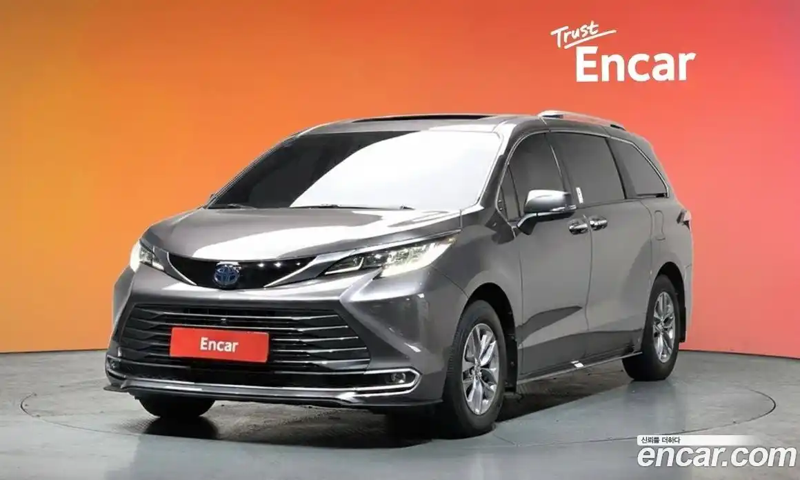 Toyota Sienna 2023 2.5 гидро в Москве № 750252, фото 20