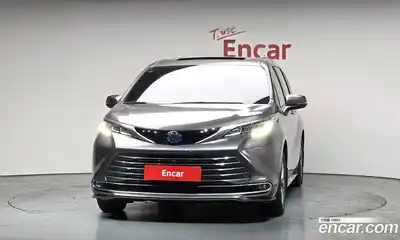 Toyota Sienna 2023 2.5 гидро в Москве № 750252, миниатюра 2