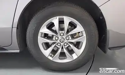 Toyota Sienna 2023 2.5 гидро в Москве № 750252, миниатюра 4