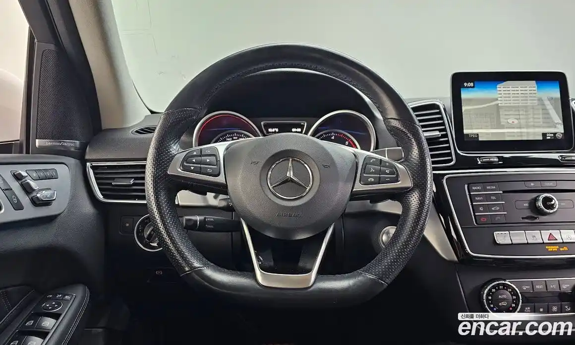 Mercedes-Benz GLE-Class 2018 3.0 гидро в Москве, фото 13