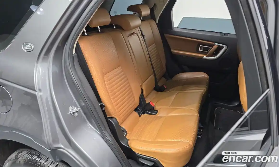 Land Rover Discovery Sport 2017 2.0 гидро в Москве № 895051, фото 12