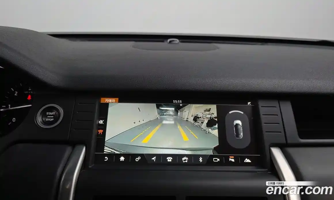Land Rover Discovery Sport 2017 2.0 гидро в Москве № 895051, фото 14