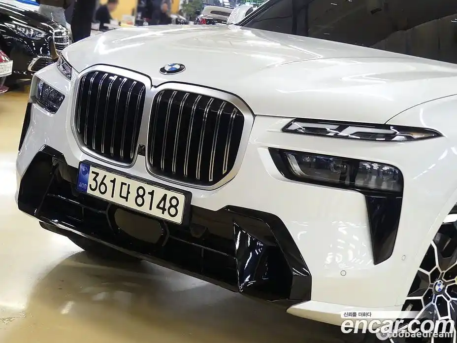 BMW X7 2023 3.0 гидро в Москве № 934823, фото 9