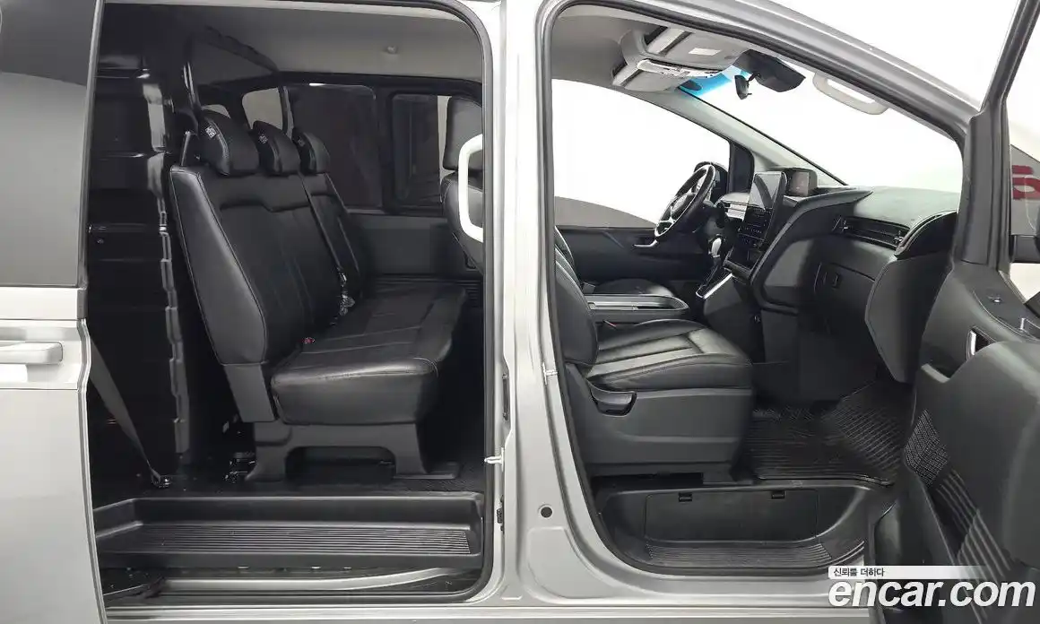 Hyundai Staria 2023 2.2 Автомат в Москве № 971919, фото 11