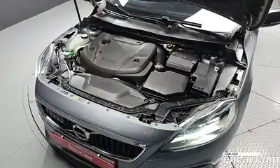 Volvo V40 2018 2.0 гидро в Москве № 971989, миниатюра 6