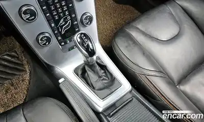 Volvo V40 2018 2.0 гидро в Москве № 971989, миниатюра 9