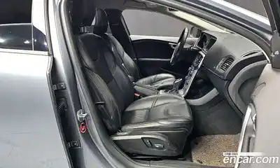 Volvo V40 2018 2.0 гидро в Москве № 971989, миниатюра 10
