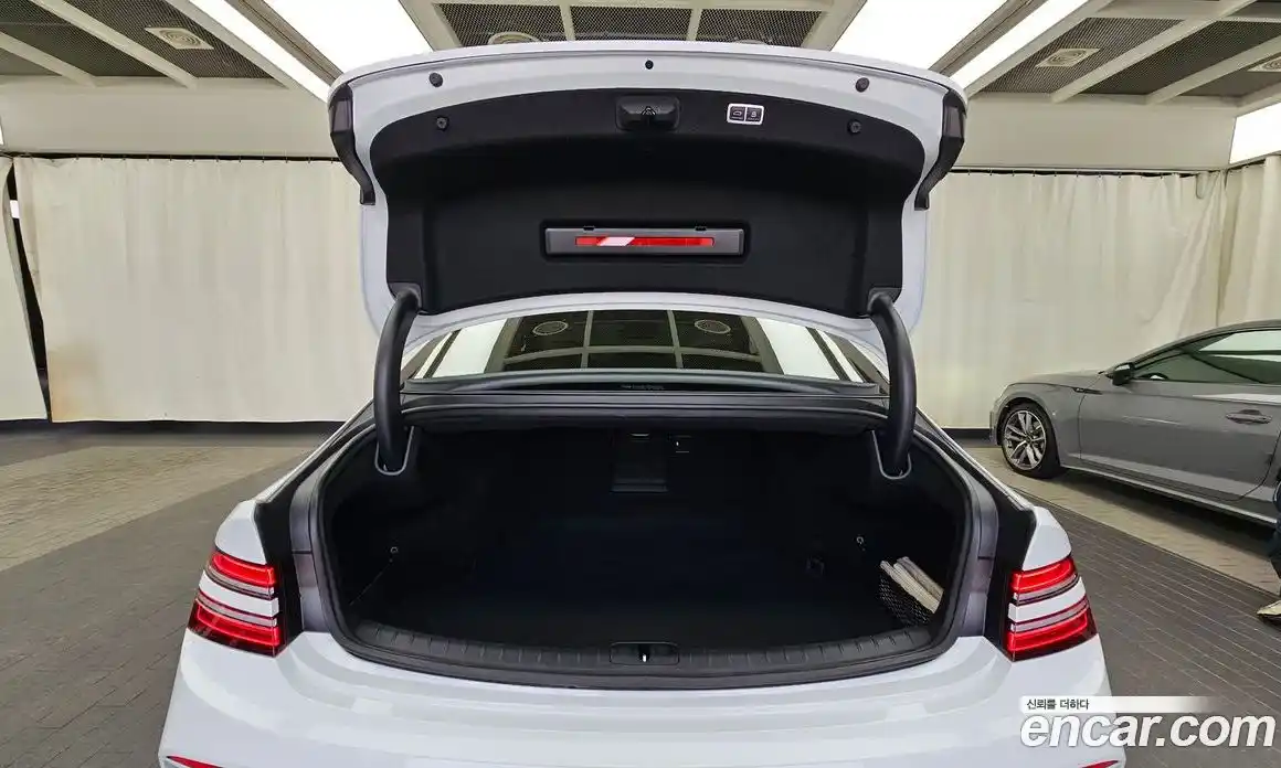 Genesis G80 2022 2.5 Автомат в Москве № 973217, фото 20