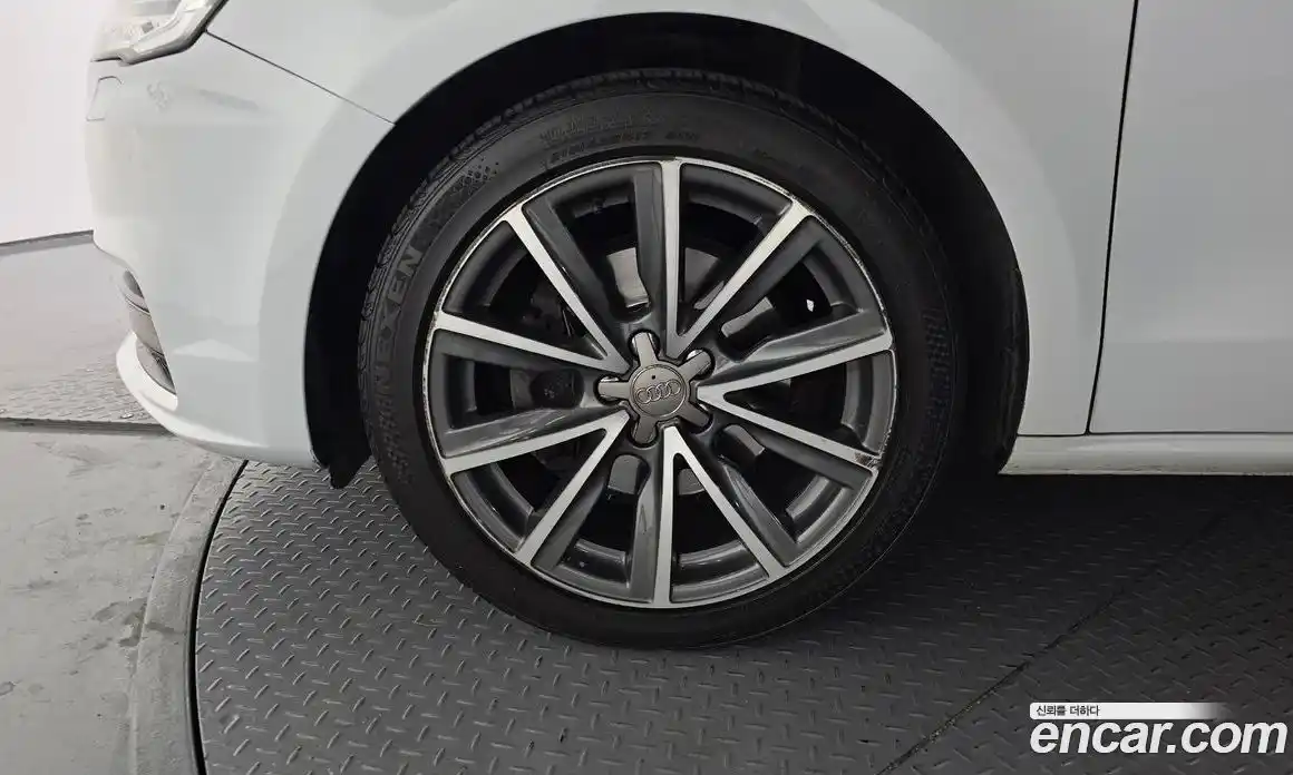 Audi A1 2015 1.6 гидро в Москве № 1007752, фото 5