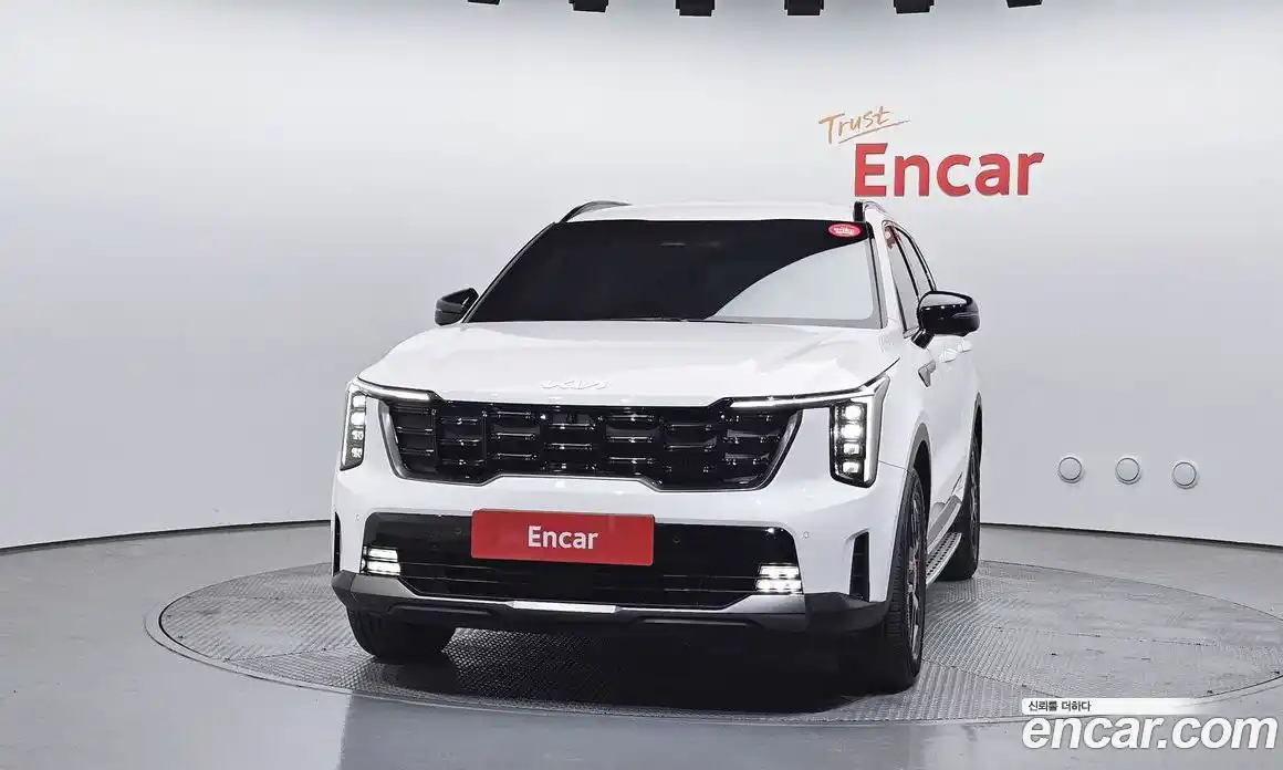 Kia Sorento 2023 1.6 Автомат в Москве № 1009516, фото 3