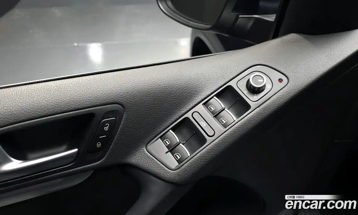Volkswagen Tiguan 2012 2.0 гидро в Москве № 1014608, фото 20