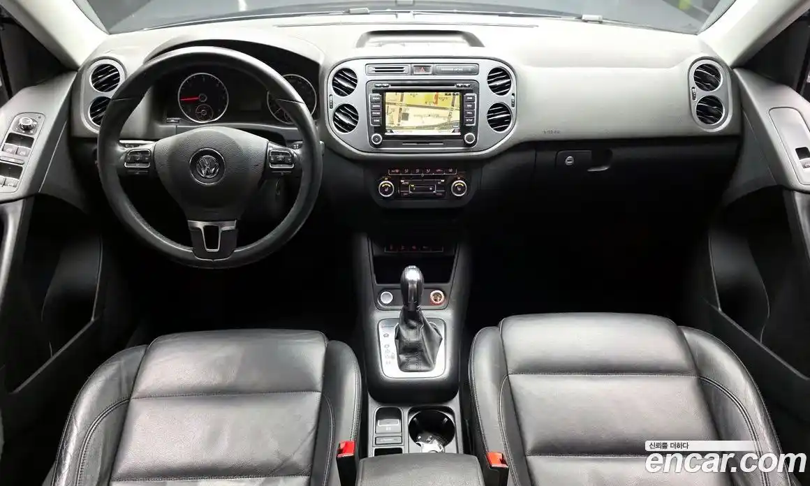 Volkswagen Tiguan 2012 2.0 гидро в Москве № 1014608, фото 7