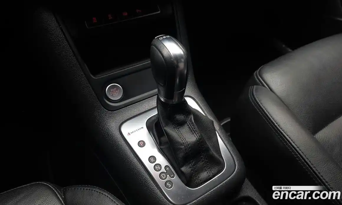 Volkswagen Tiguan 2012 2.0 гидро в Москве № 1014608, фото 9