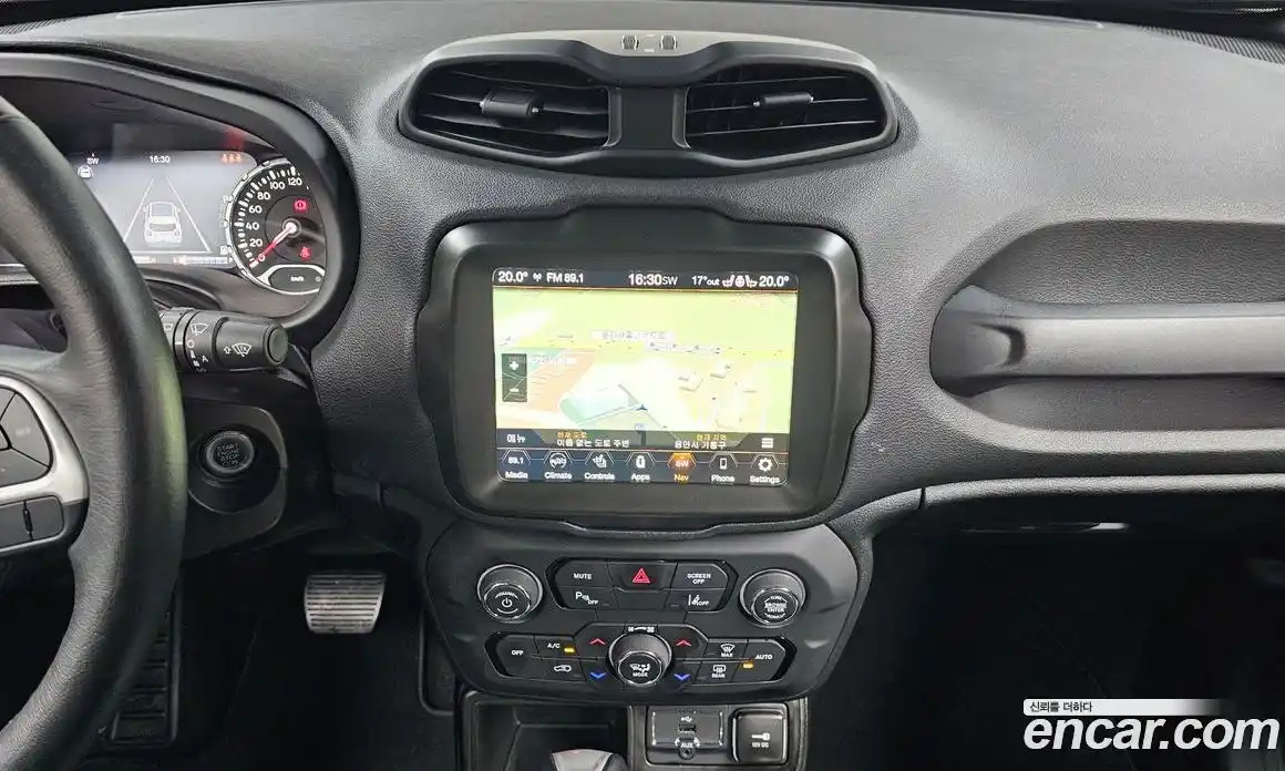 Jeep Renegade 2023 1.3 гидро в Москве № 1014830, фото 14