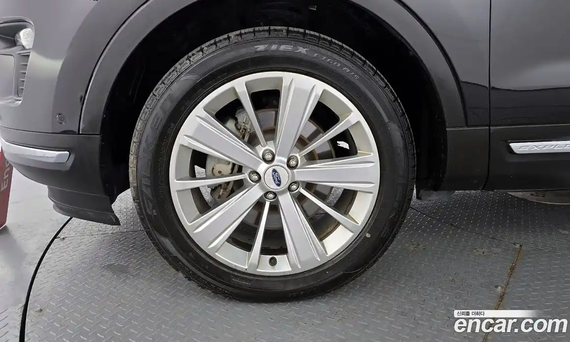 Ford Explorer 2019 2.3 гидро в Москве № 1015549, фото 5