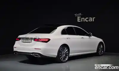 Mercedes-Benz E-Class 2022 2.0 гидро в Москве № 138560, миниатюра 2