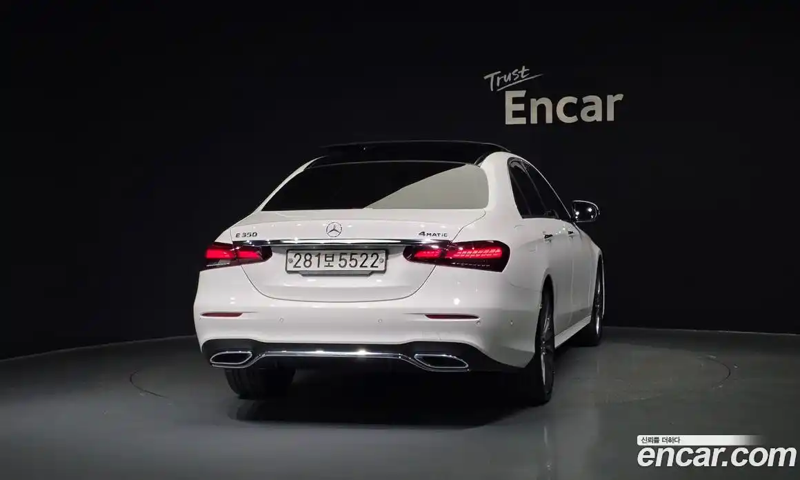 Mercedes-Benz E-Class 2022 2.0 гидро в Москве № 138560, фото 4