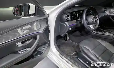 Mercedes-Benz E-Class 2022 2.0 гидро в Москве № 138560, миниатюра 10