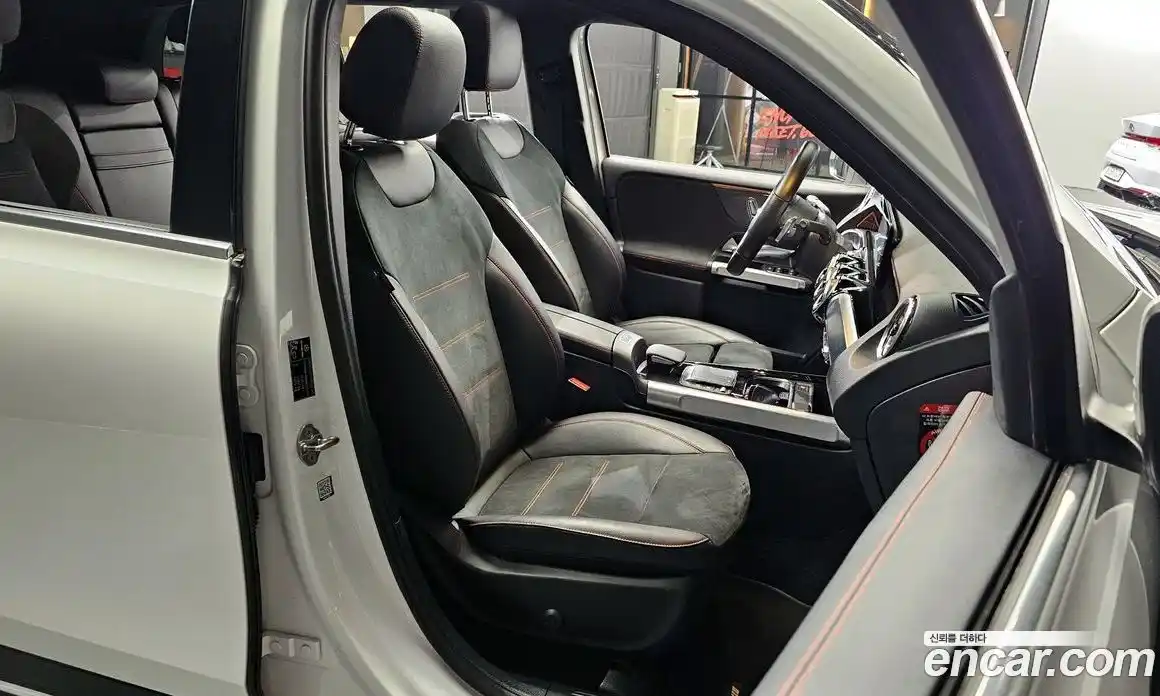 Mercedes-Benz GLB-Class 2022 2.0 гидро в Москве № 141390, фото 12