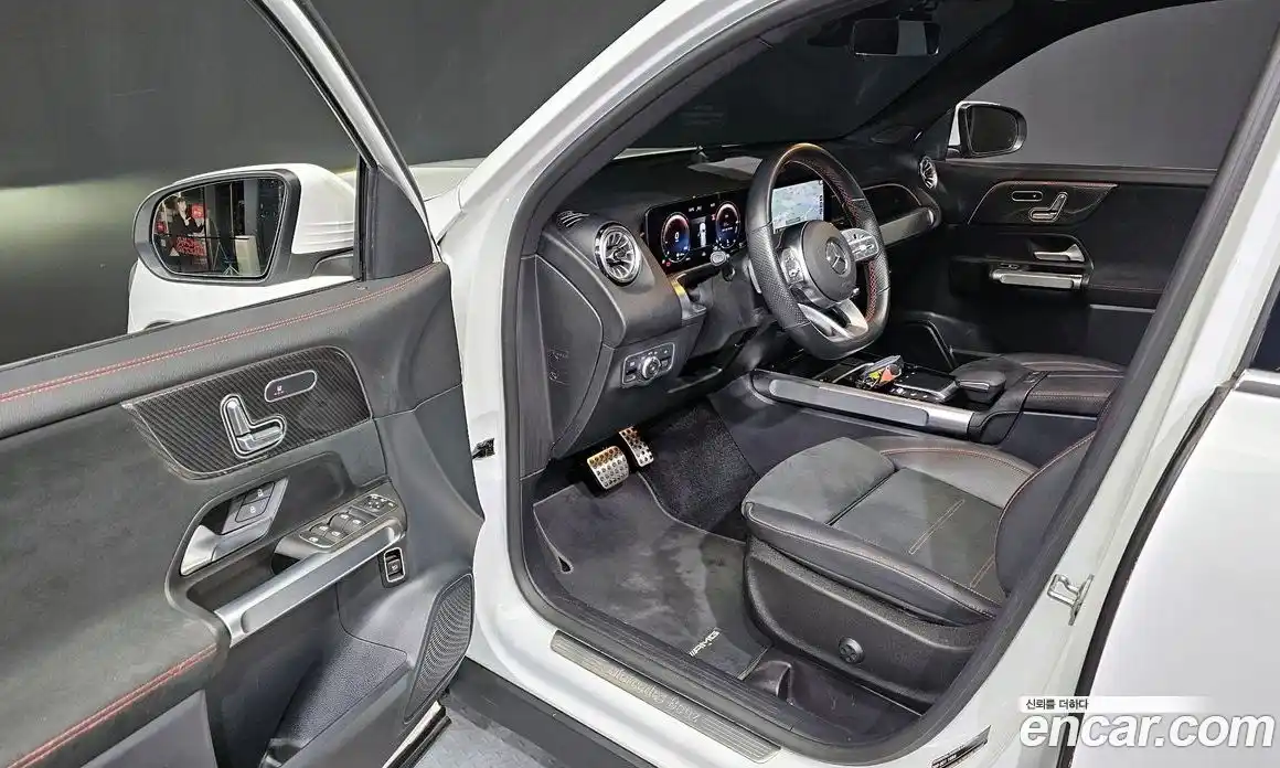 Mercedes-Benz GLB-Class 2022 2.0 гидро в Москве № 141390, фото 10