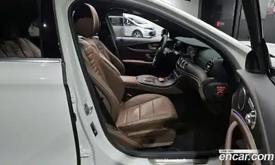 Mercedes-Benz E-Class 2023 2.0 гидро в Москве, миниатюра 11