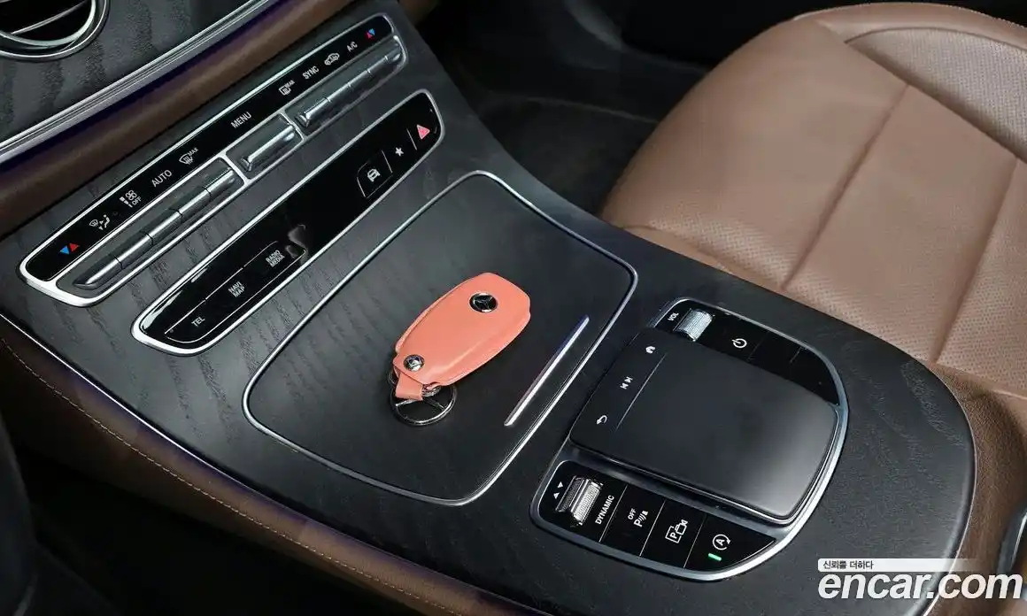 Mercedes-Benz E-Class 2023 2.0 гидро в Москве, фото 18