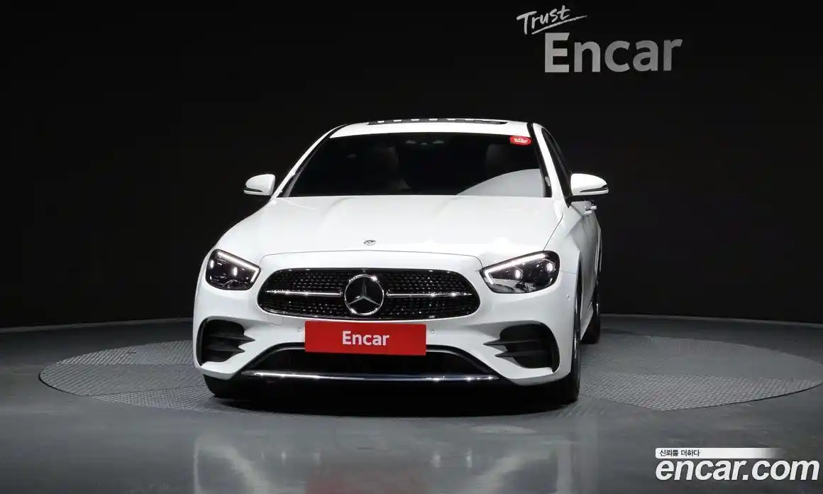 Mercedes-Benz E-Class 2023 2.0 гидро в Москве, фото 3
