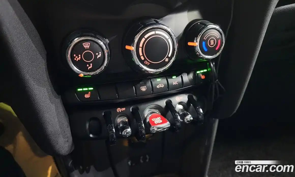 Mini Cooper 2016 1.5 гидро в Москве № 152365, фото 18