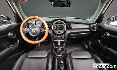 Mini Cooper 2015 1.5 гидро в Москве № 156082, миниатюра 7