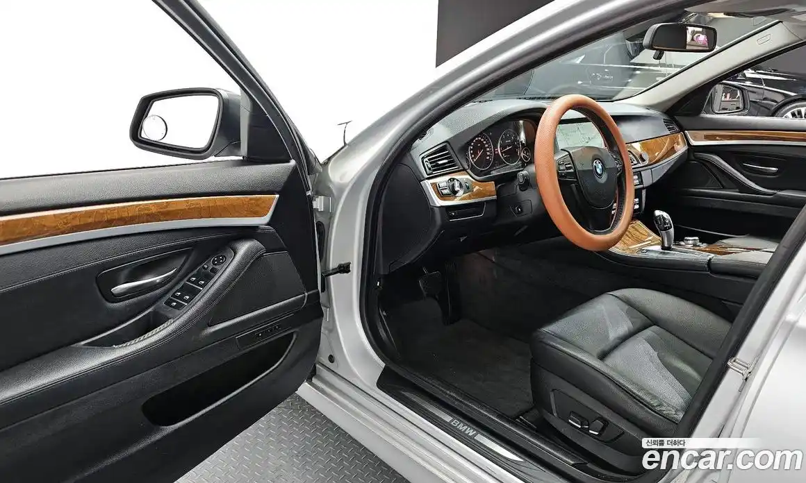 BMW 5-Series 2010 2.5 гидро в Москве № 158490, фото 11