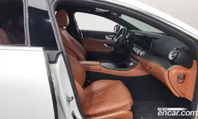Mercedes-Benz CLS-Class 2022 2.0 гидро в Москве № 161269, миниатюра 11