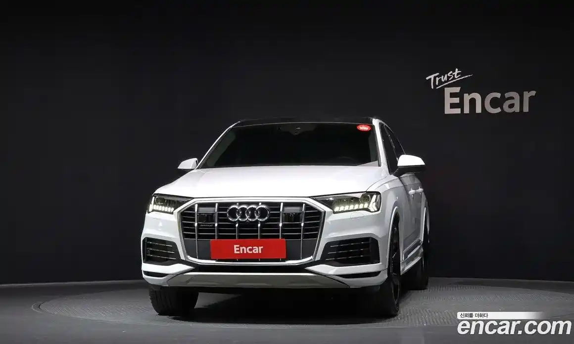 Audi Q7 2021 3.0 гидро в Москве № 163214, фото 3
